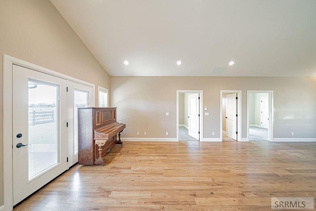 Image 9 of property listing at 3094 W 6800 S, Rexburg, ID 83440