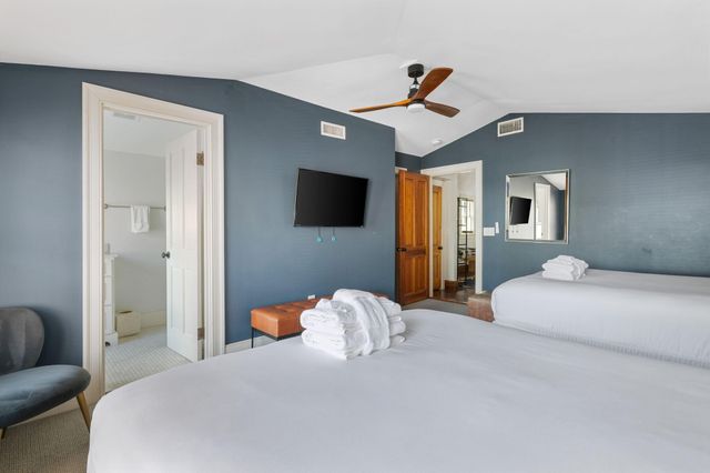 162 Spring Street B, Charleston, SC 29403