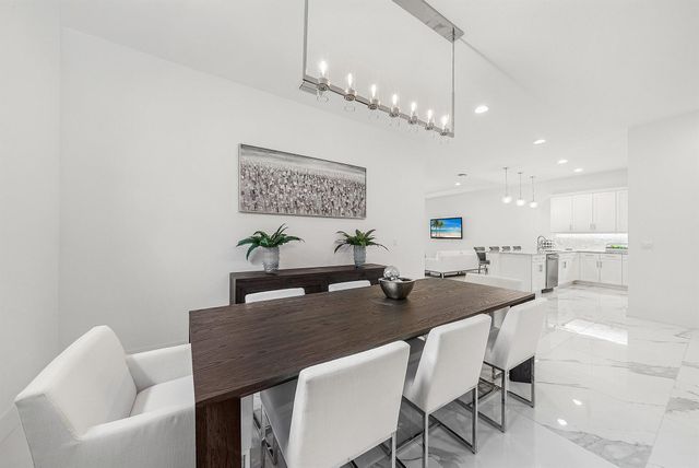 13689 Artisan Circle, Palm Beach Gardens, FL 33418