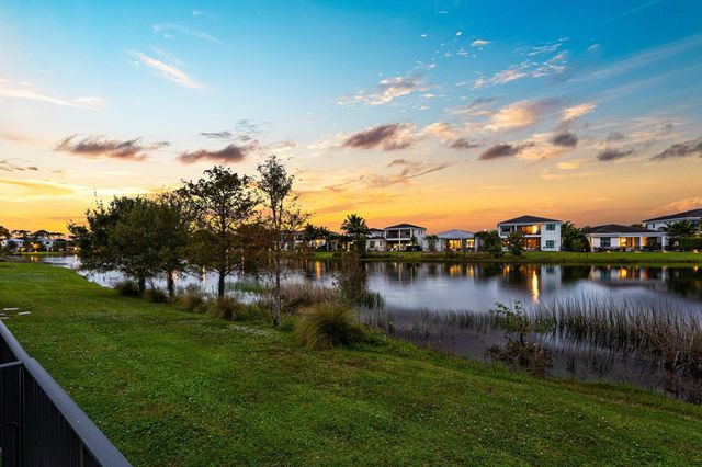 13689 Artisan Circle, Palm Beach Gardens, FL 33418