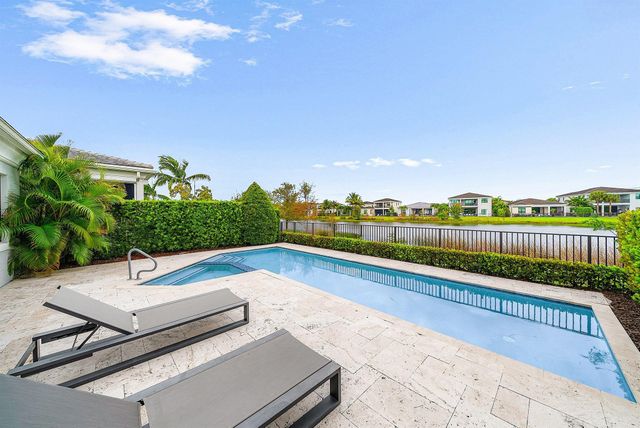 13689 Artisan Circle, Palm Beach Gardens, FL 33418