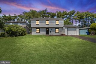 27 SHAWMONT LN, Willingboro, NJ 08046