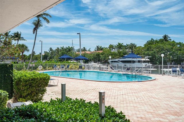 100 Edgewater Dr 342, Coral Gables, FL 33133