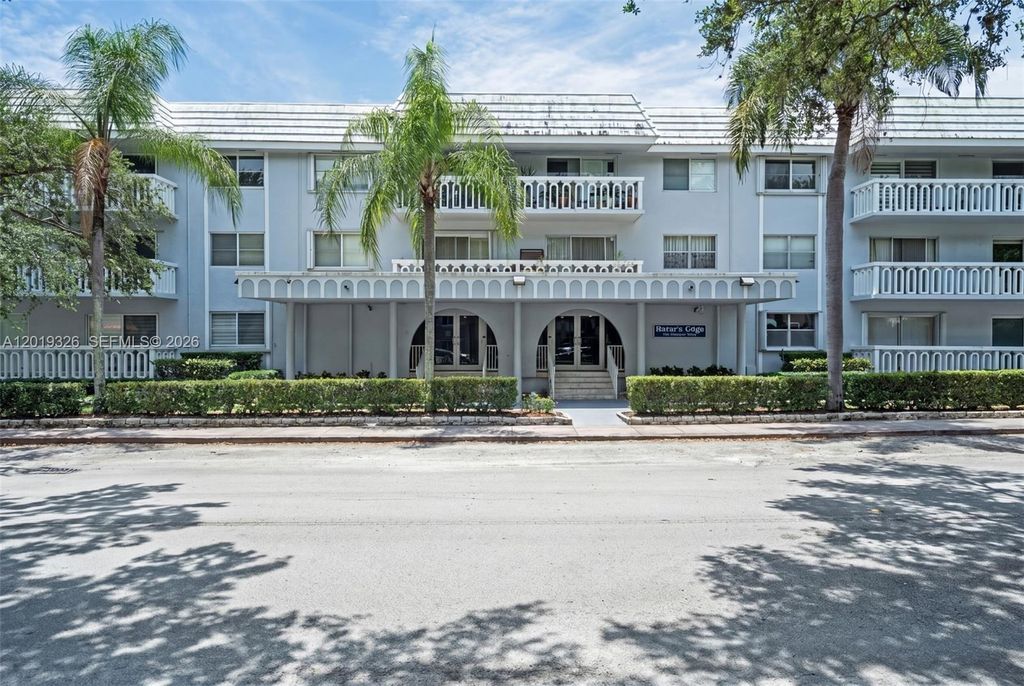 100 Edgewater Dr 342, Coral Gables, FL 33133