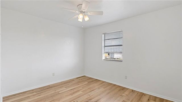 2703 Evergreen Circle, Bryan, TX 77801