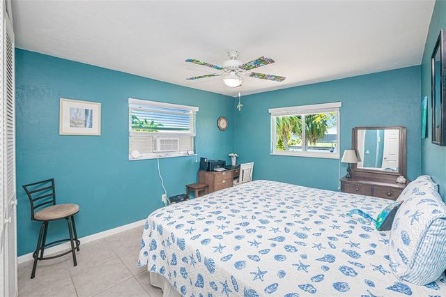 322 E TARPON BOULEVARD NW, Port Charlotte, FL 33952