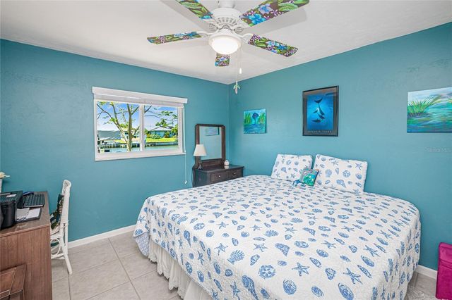 322 E TARPON BOULEVARD NW, Port Charlotte, FL 33952