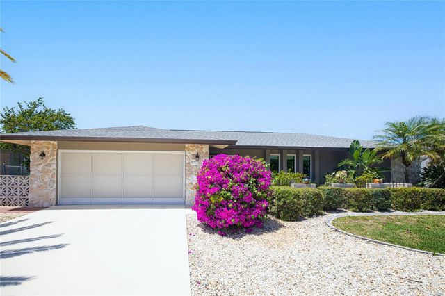 322 E TARPON BOULEVARD NW, Port Charlotte, FL 33952