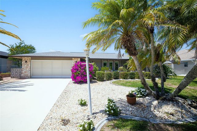 322 E TARPON BOULEVARD NW, Port Charlotte, FL 33952