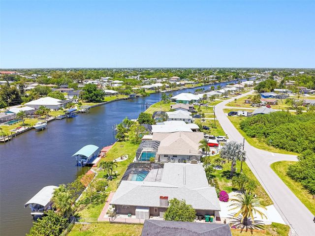 322 E TARPON BOULEVARD NW, Port Charlotte, FL 33952