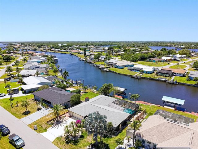 322 E TARPON BOULEVARD NW, Port Charlotte, FL 33952