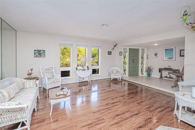 322 E TARPON BOULEVARD NW, Port Charlotte, FL 33952