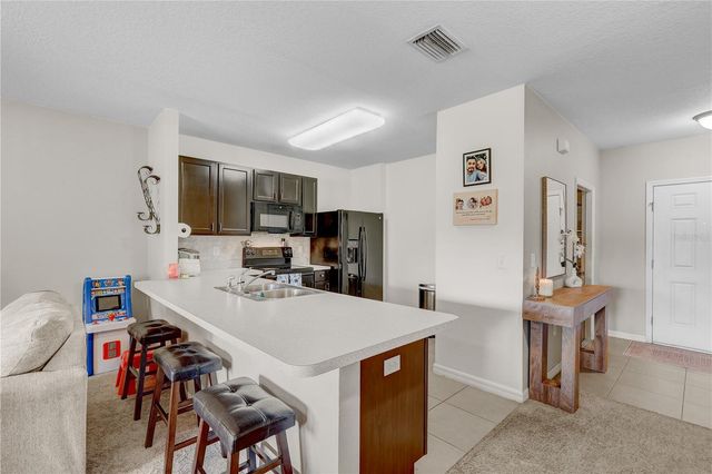 9904 HOUND CHASE DRIVE, Gibsonton, FL 33534