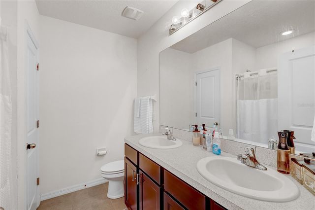 9904 HOUND CHASE DRIVE, Gibsonton, FL 33534