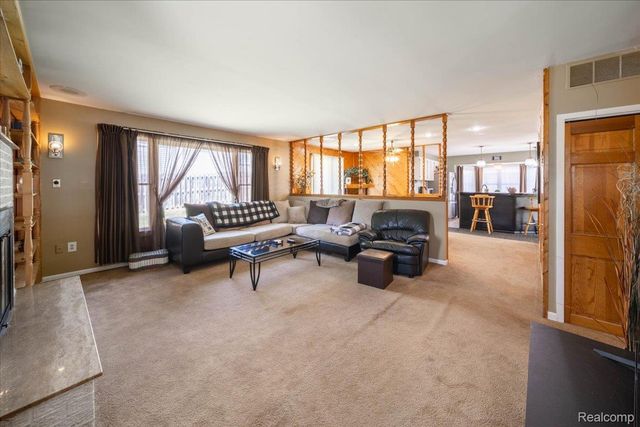 795 Hogarth Avenue, Waterford Charter Township, MI 48328