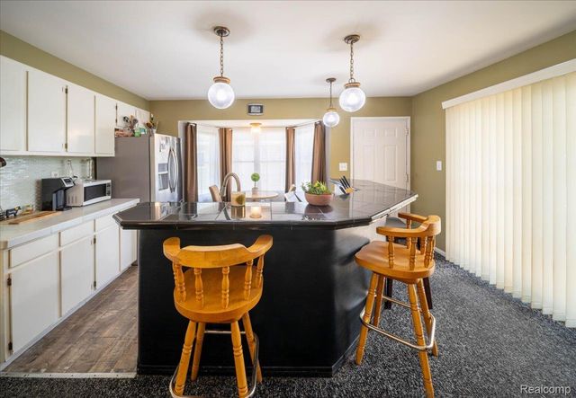 795 Hogarth Avenue, Waterford Charter Township, MI 48328