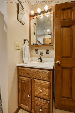 608 Teays Lane, Hurricane, WV 25526