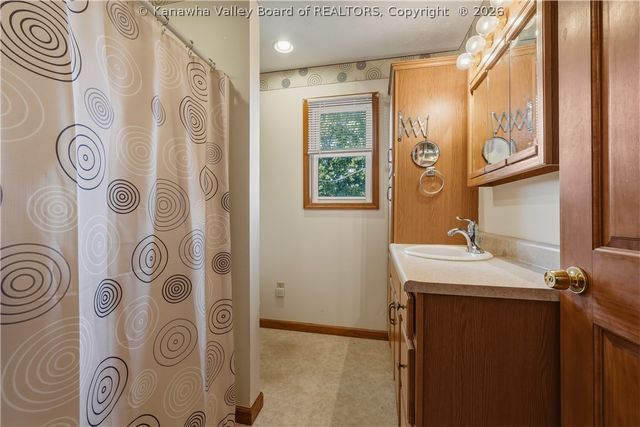 608 Teays Lane, Hurricane, WV 25526