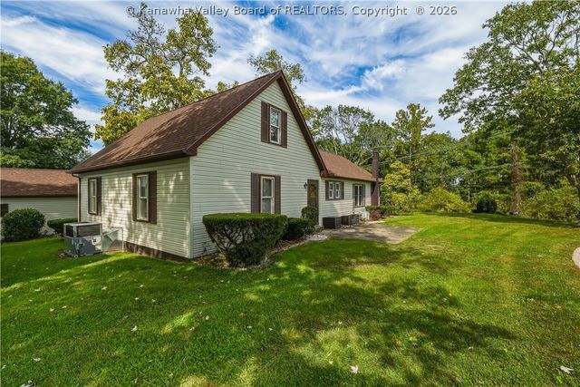 608 Teays Lane, Hurricane, WV 25526