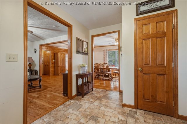 608 Teays Lane, Hurricane, WV 25526