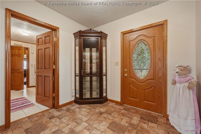 608 Teays Lane, Hurricane, WV 25526