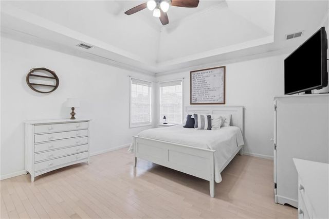 3371 S Cochise Avenue, Independence, MO 64057
