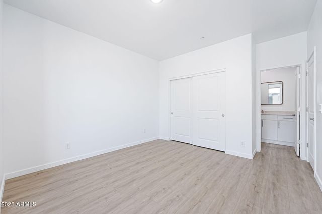 225 N PLEASANT Drive 30, Chandler, AZ 85225