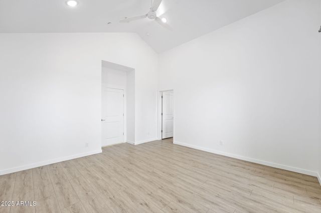 225 N PLEASANT Drive 30, Chandler, AZ 85225