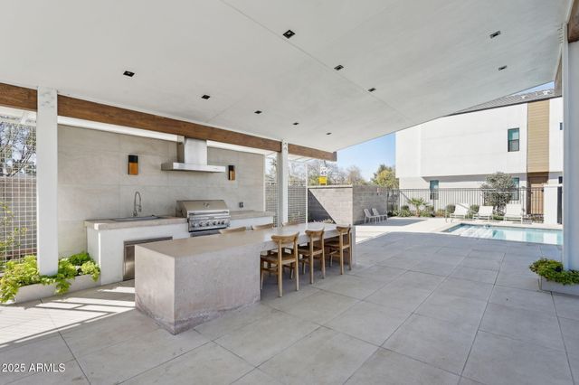 225 N PLEASANT Drive 30, Chandler, AZ 85225