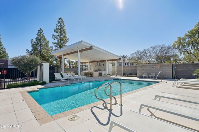 225 N PLEASANT Drive 30, Chandler, AZ 85225