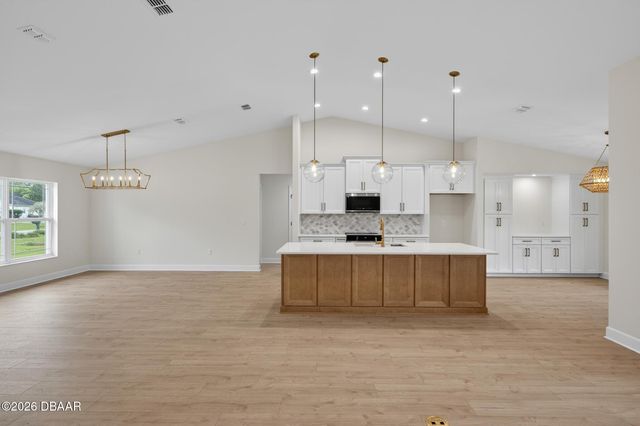 22 Eric Drive, Palm Coast, FL 32164