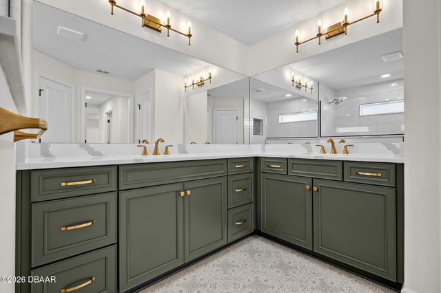 22 Eric Drive, Palm Coast, FL 32164