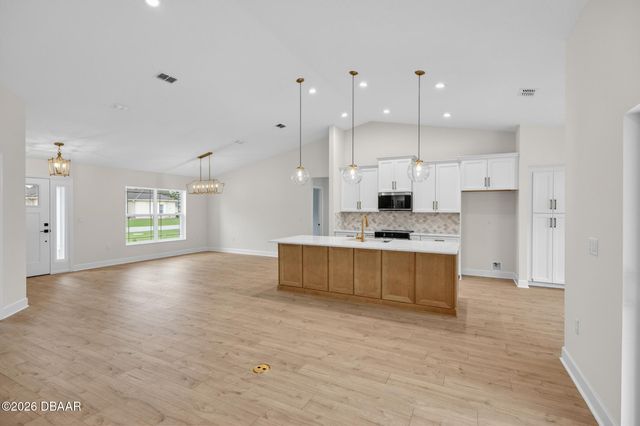 22 Eric Drive, Palm Coast, FL 32164