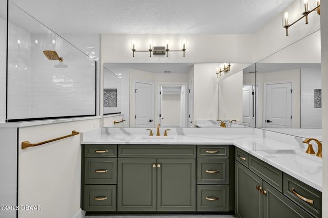 22 Eric Drive, Palm Coast, FL 32164