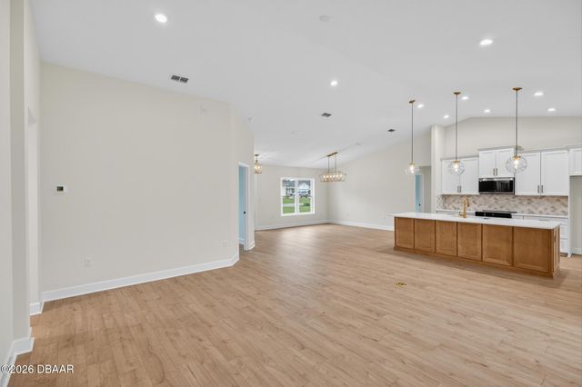 22 Eric Drive, Palm Coast, FL 32164