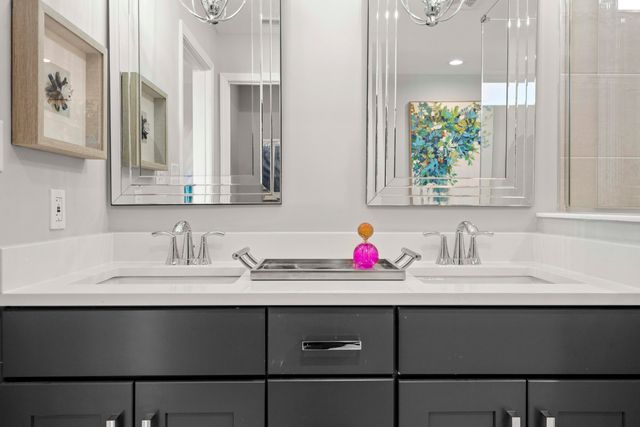 89 Bergamo Lane E, Crown Point, IN 46307