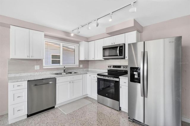 245 176TH AVENUE E, Redington Shores, FL 33708