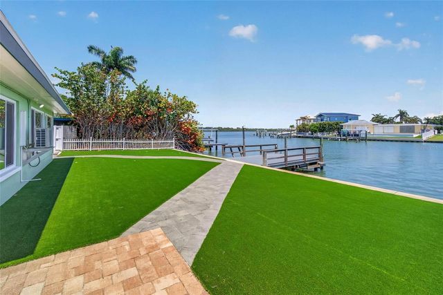 245 176TH AVENUE E, Redington Shores, FL 33708