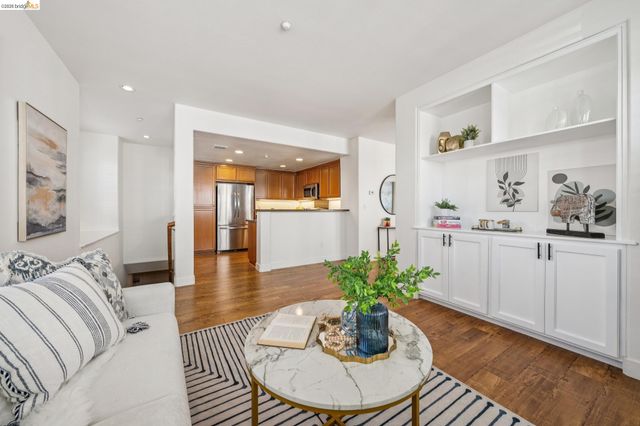 2153 Northshore Dr, Richmond, CA 94804