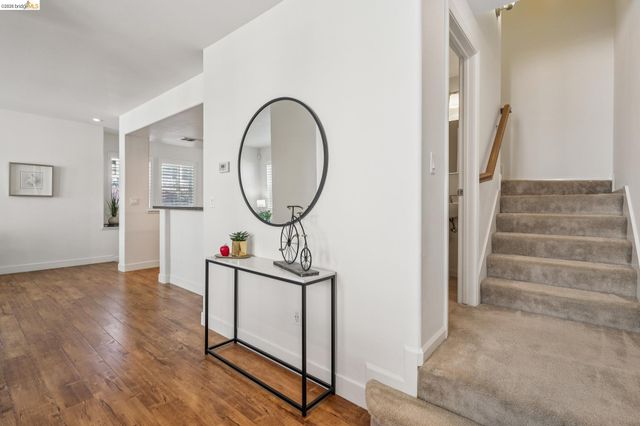 2153 Northshore Dr, Richmond, CA 94804