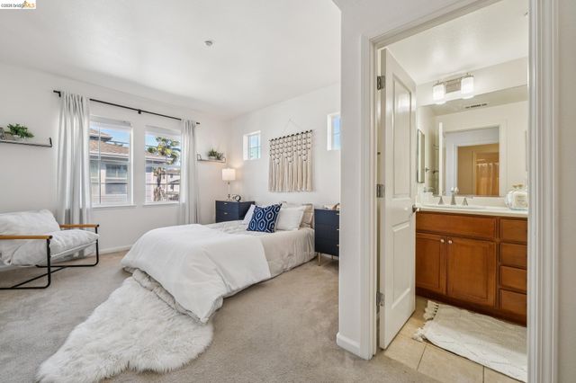 2153 Northshore Dr, Richmond, CA 94804