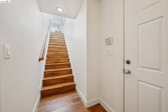 2153 Northshore Dr, Richmond, CA 94804