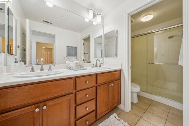 2153 Northshore Dr, Richmond, CA 94804