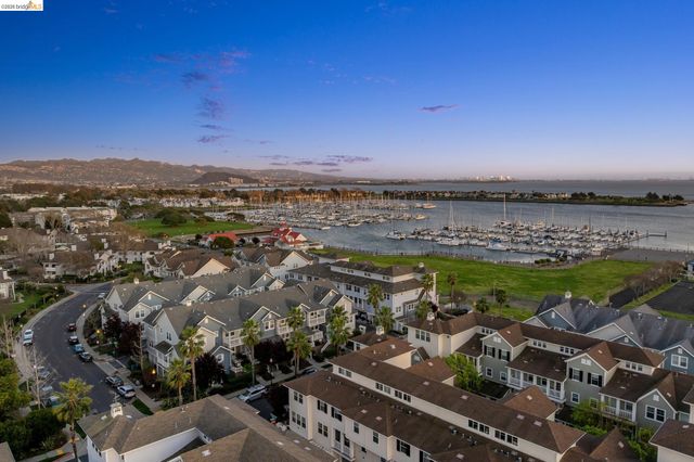 2153 Northshore Dr, Richmond, CA 94804