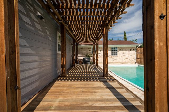 2225 Nottingham Drive, Garland, TX 75041