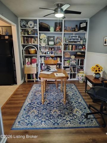 508 Logsdon Ct, Douglass Hills, KY 40243