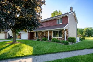 4531 Blue Water Court, Fort Wayne, IN 46804