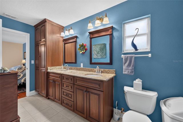 692 JESSANDA CIRCLE, Lakeland, FL 33813