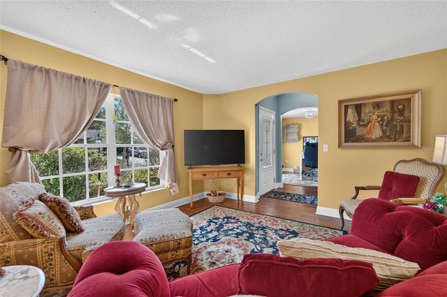 692 JESSANDA CIRCLE, Lakeland, FL 33813