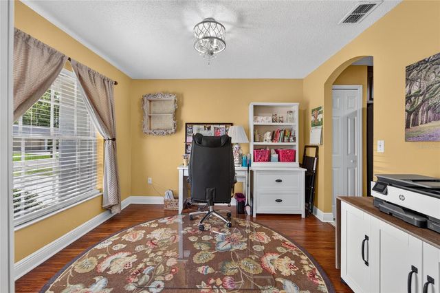 692 JESSANDA CIRCLE, Lakeland, FL 33813